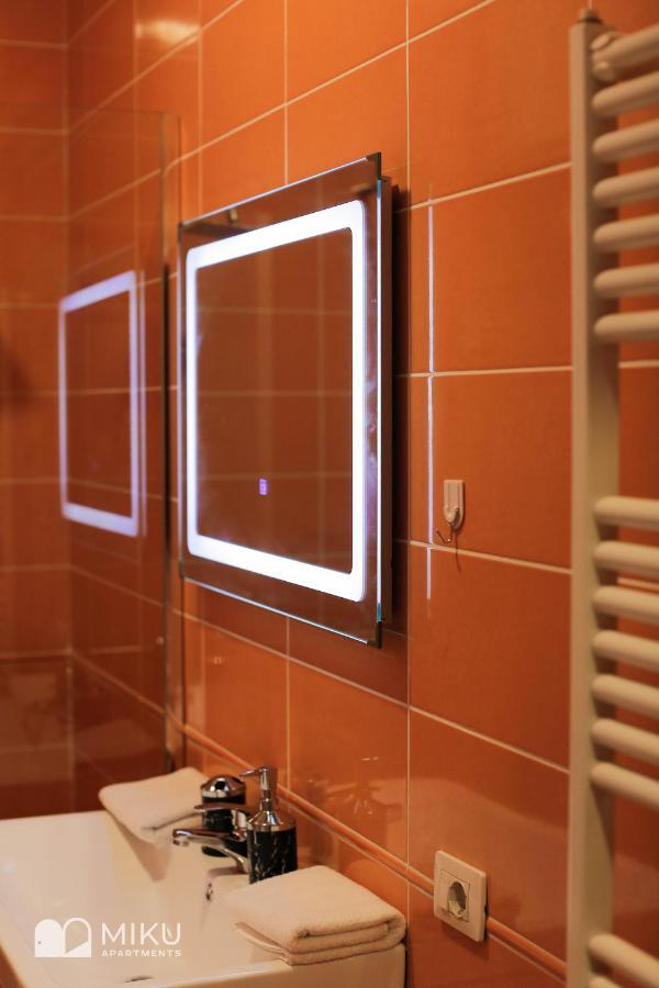 Miku Apartment - Perfect 1Bedroom At Komuna E Parisit Tirana Zewnętrze zdjęcie
